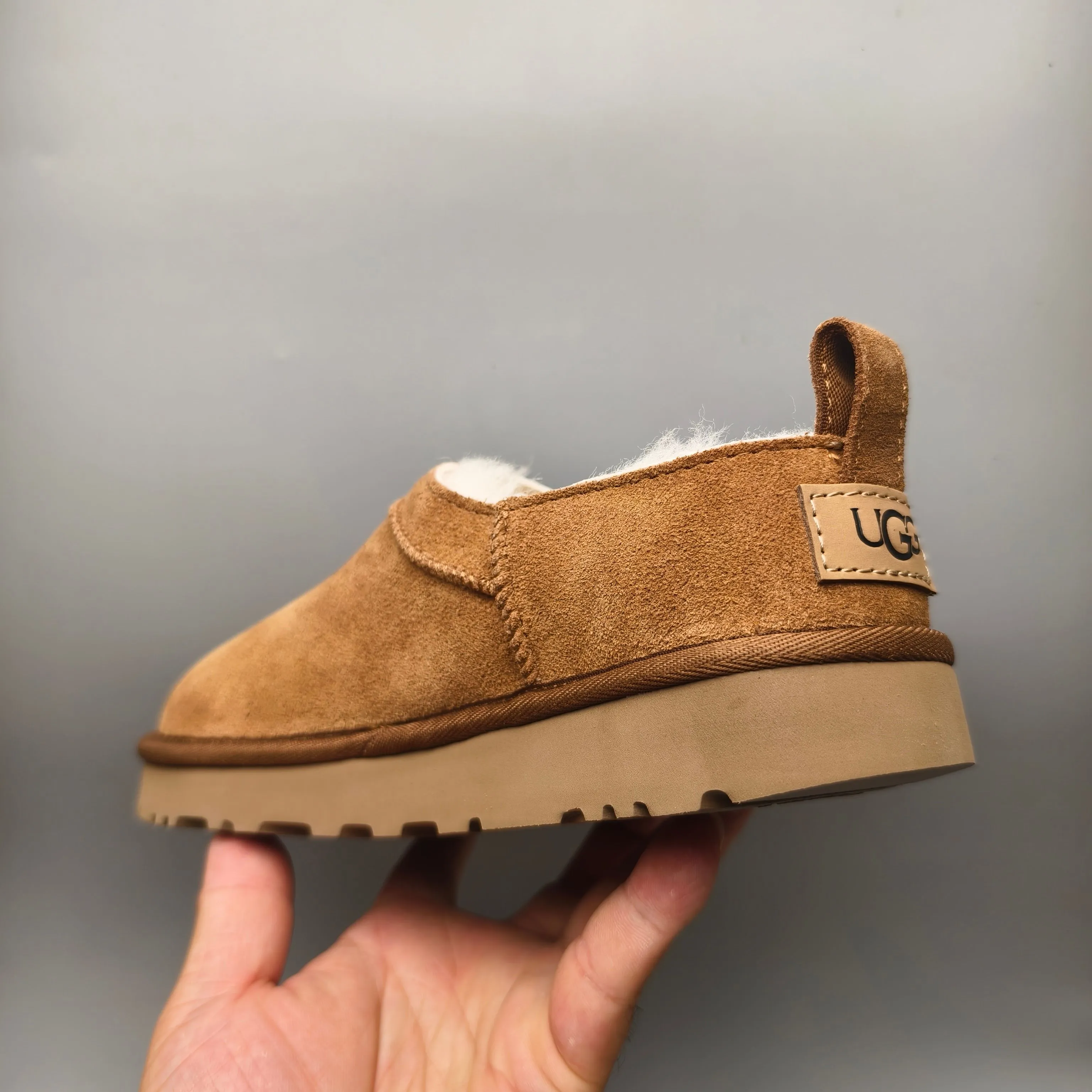 💰420 UGG sheepskin all-in-one snow boots 3891 one-legged classic women's shoes. Color: maroon, black, sand, twilight pink, chocolate. Matching sizes: 35-41